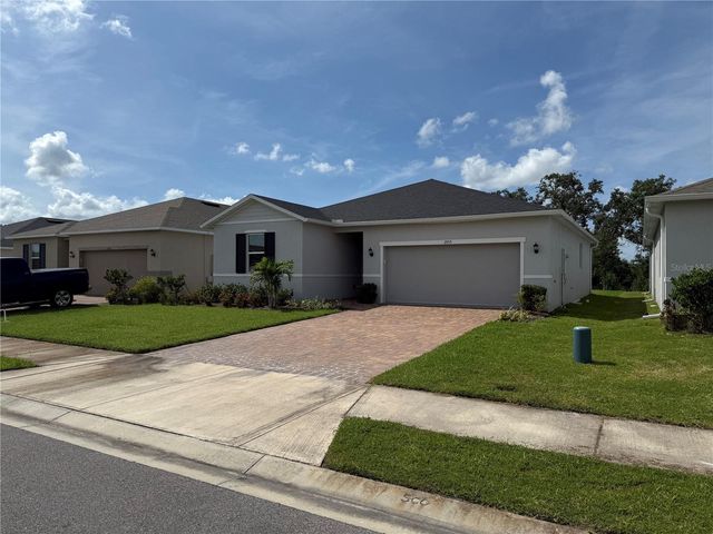 3555 74TH AVENUE CIRCLE E, Sarasota, FL 34243