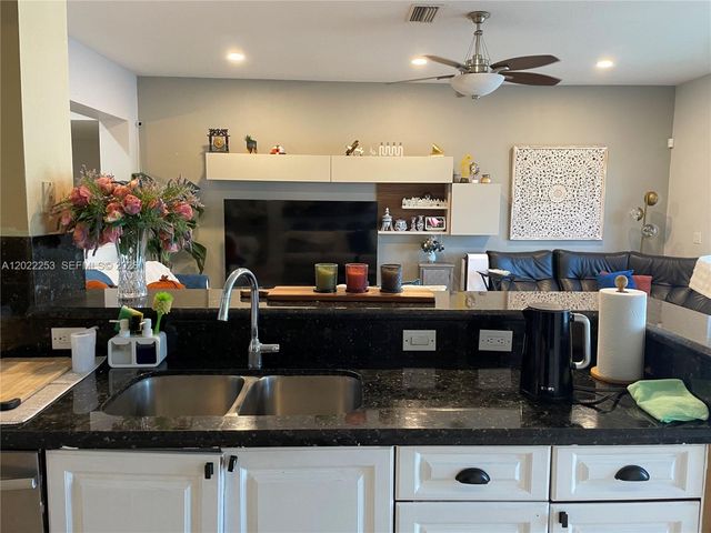 1144 Fairfield Meadows Dr 0, Weston, FL 33327