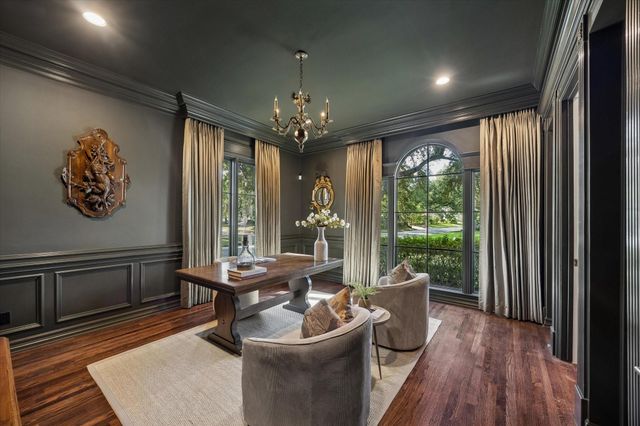 2249 Pelham Drive, Houston, TX 77019
