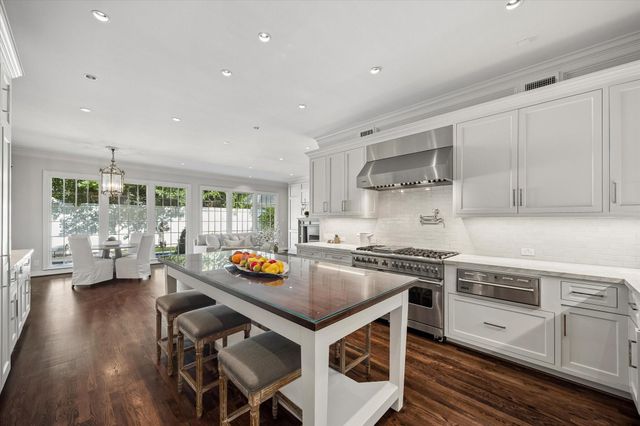 2249 Pelham Drive, Houston, TX 77019