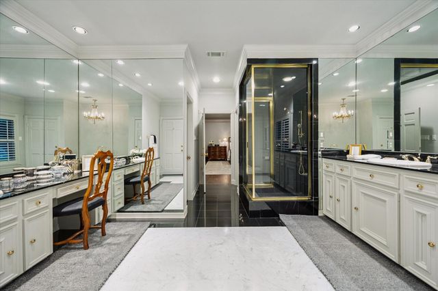 2249 Pelham Drive, Houston, TX 77019