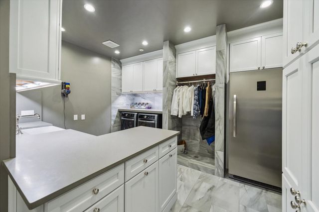 2249 Pelham Drive, Houston, TX 77019
