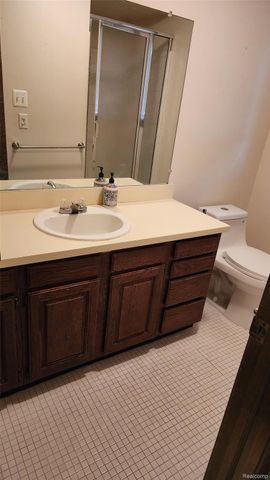 35312 Northmont Drive, Farmington Hills, MI 48331