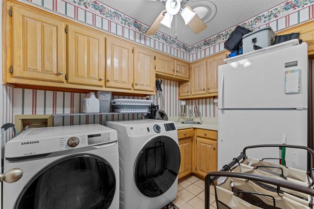 809 Shady Creek Drive, Kennedale, TX 76060