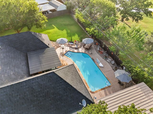 809 Shady Creek Drive, Kennedale, TX 76060