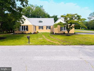 1037 QUEENS RD, Vineland, NJ 08361