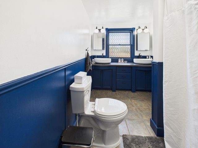 321 E 10th St, Wellington, KS 67152