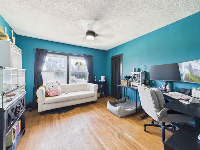 321 E 10th St, Wellington, KS 67152