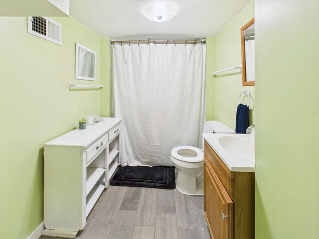 321 E 10th St, Wellington, KS 67152