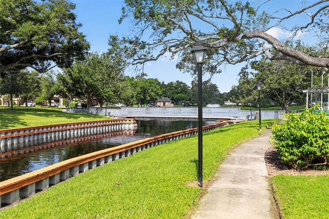 8320 112TH STREET 208, Seminole, FL 33772