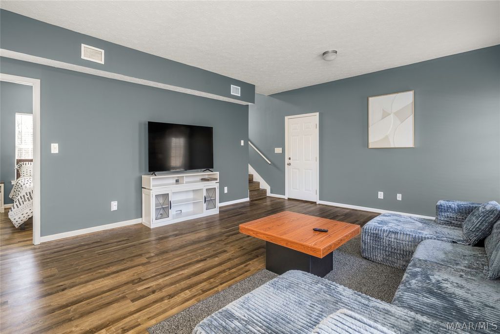 5860 PINELEAF Drive, Millbrook, AL 36054