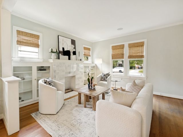 5712 Mercedes Avenue, Dallas, TX 75206