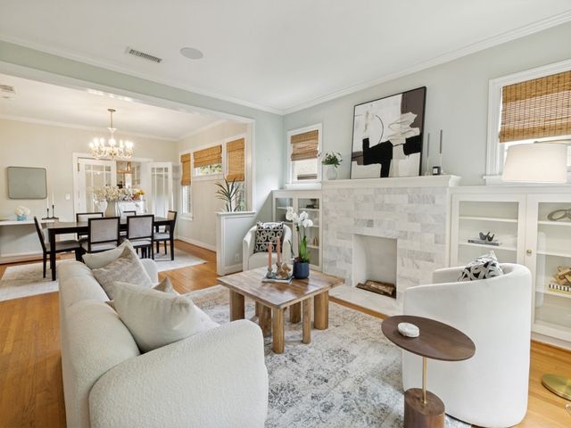 5712 Mercedes Avenue, Dallas, TX 75206
