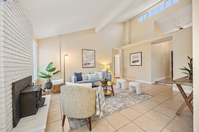 1600 Port Way, Oakley, CA 94561