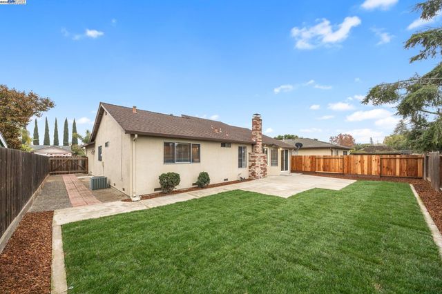 1600 Port Way, Oakley, CA 94561