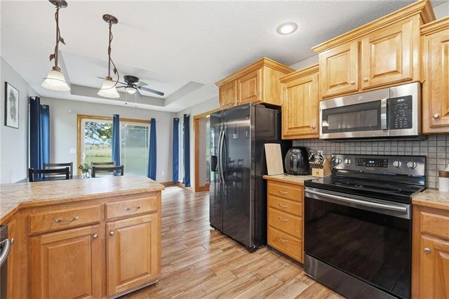 2416 S Outer Belt Road, Oak Grove, MO 64075