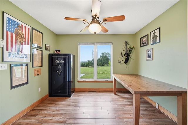 2416 S Outer Belt Road, Oak Grove, MO 64075
