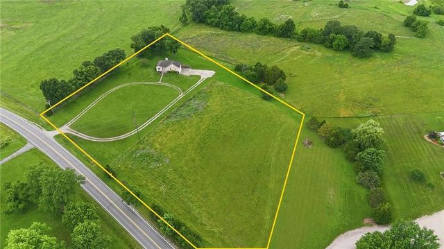 2416 S Outer Belt Road, Oak Grove, MO 64075