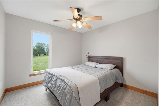 2416 S Outer Belt Road, Oak Grove, MO 64075
