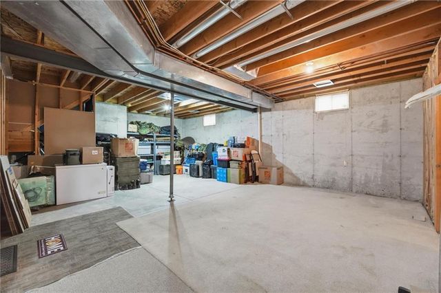 2416 S Outer Belt Road, Oak Grove, MO 64075