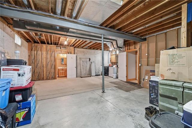 2416 S Outer Belt Road, Oak Grove, MO 64075