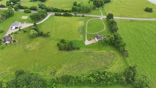 2416 S Outer Belt Road, Oak Grove, MO 64075