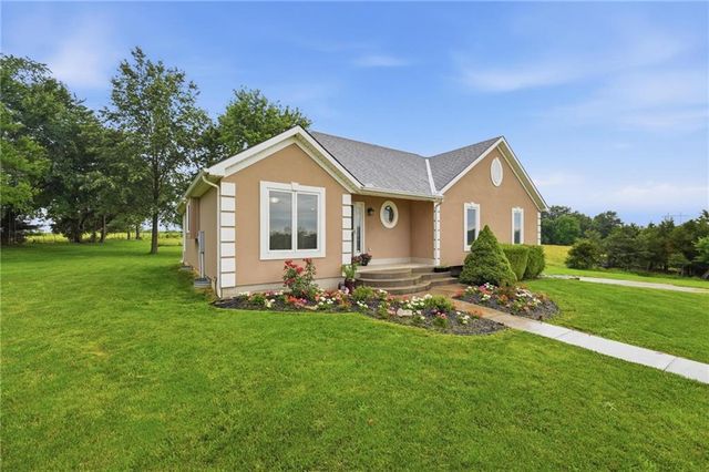 2416 S Outer Belt Road, Oak Grove, MO 64075