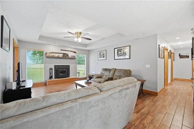 2416 S Outer Belt Road, Oak Grove, MO 64075