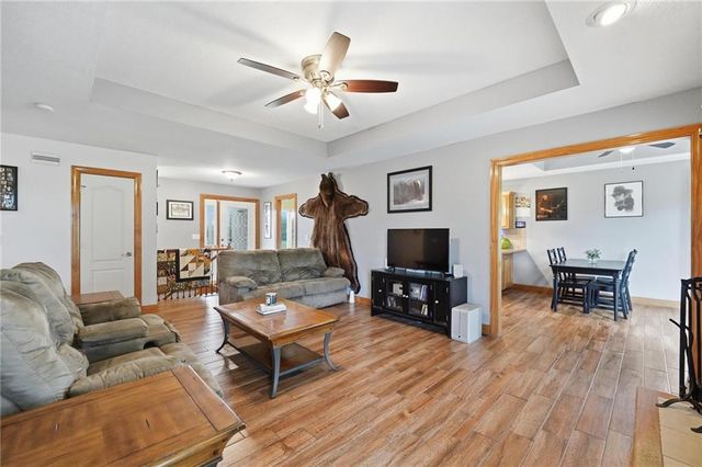 2416 S Outer Belt Road, Oak Grove, MO 64075