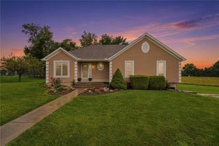 2416 S Outer Belt Road, Oak Grove, MO 64075