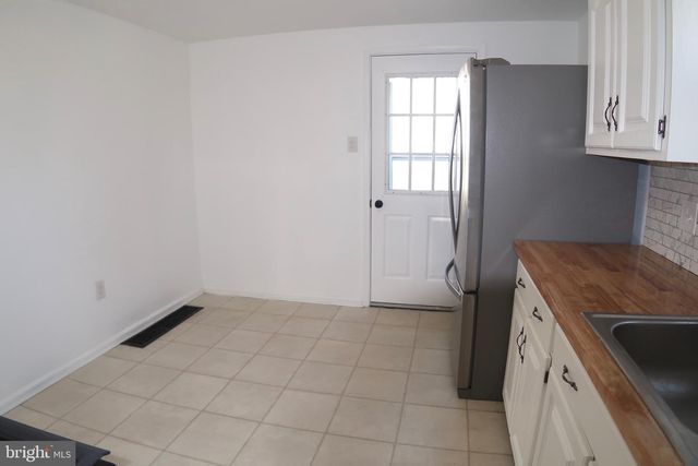 737 OATMAN ST, York, PA 17404