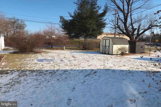 737 OATMAN ST, York, PA 17404