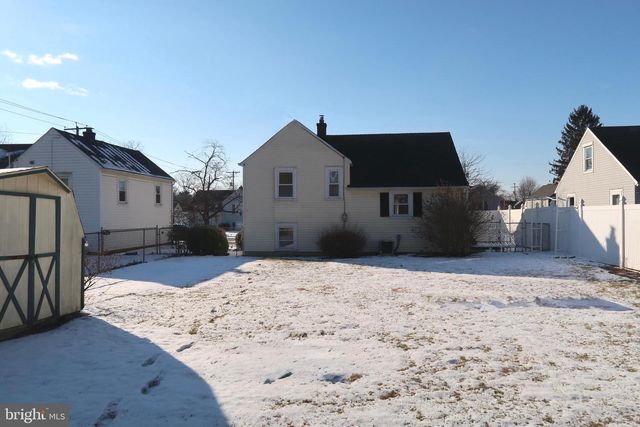 737 OATMAN ST, York, PA 17404