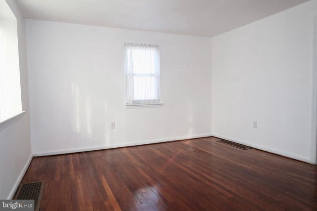 737 OATMAN ST, York, PA 17404