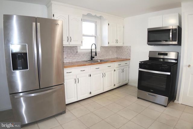 737 OATMAN ST, York, PA 17404