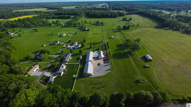 1040 Lone Valley Rd # 2, Calvert City, KY 42029