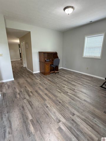 1040 Lone Valley Rd # 2, Calvert City, KY 42029