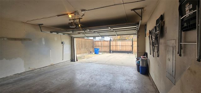 3102 Aspen Drive, Carrollton, TX 75007