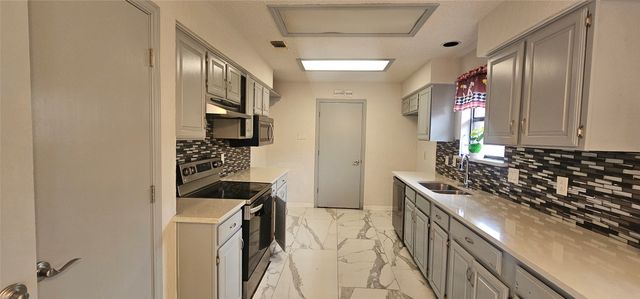 3102 Aspen Drive, Carrollton, TX 75007