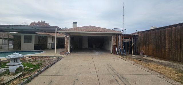 3102 Aspen Drive, Carrollton, TX 75007