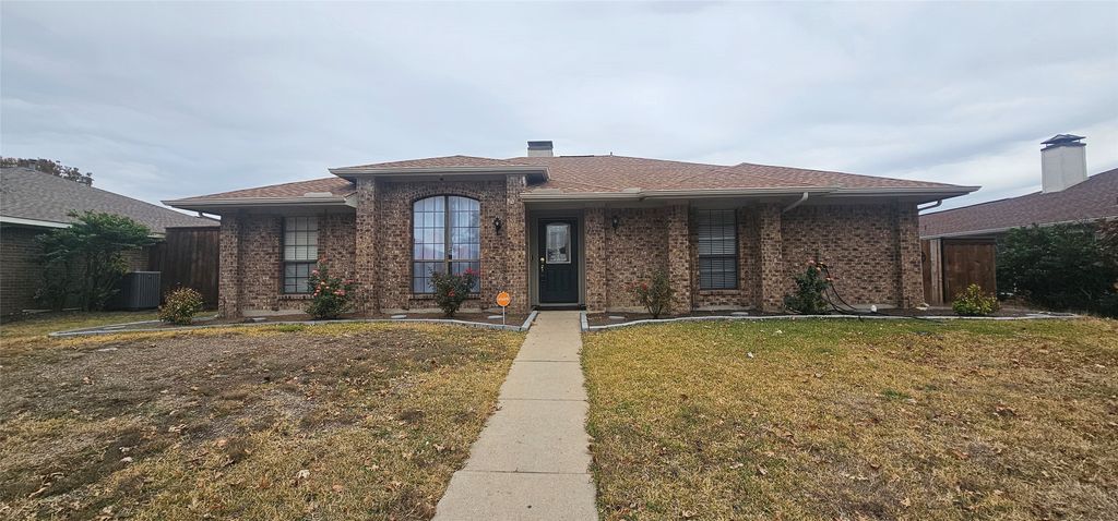 3102 Aspen Drive, Carrollton, TX 75007