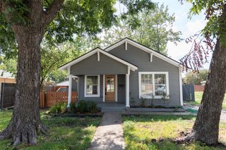 1122 Newport Avenue, Dallas, TX 75224