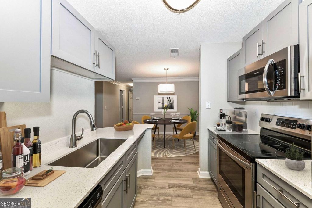 9200 Roberts Drive 5-504, Sandy Springs, GA 30350