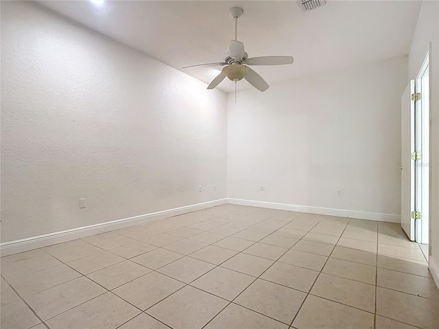 132 ORANGE AVE, Clermont, FL 34711