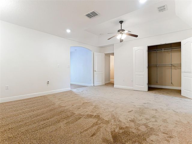 132 ORANGE AVE, Clermont, FL 34711