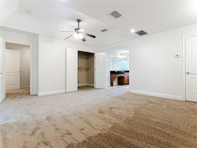 132 ORANGE AVE, Clermont, FL 34711