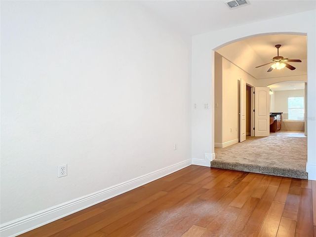 132 ORANGE AVE, Clermont, FL 34711