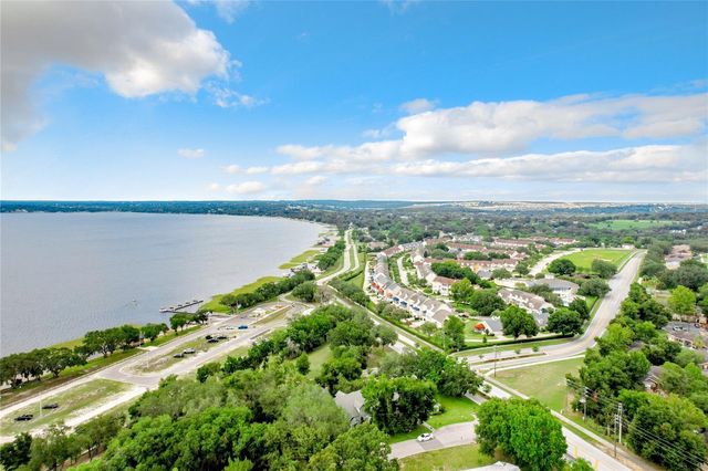 132 ORANGE AVE, Clermont, FL 34711