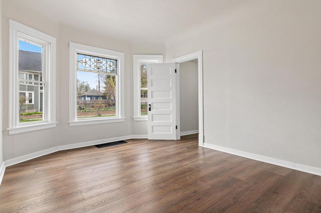 3401 Pillsbury Avenue S, Minneapolis, MN 55408