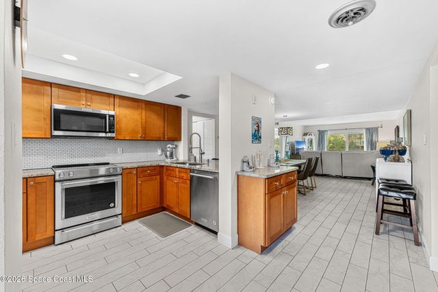3060 N Atlantic Avenue 209, Cocoa Beach, FL 32931